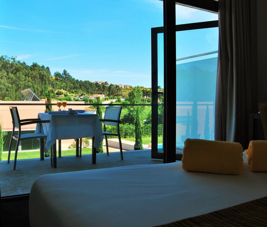 Quarto Duplo ou Twin com Vista Piscina